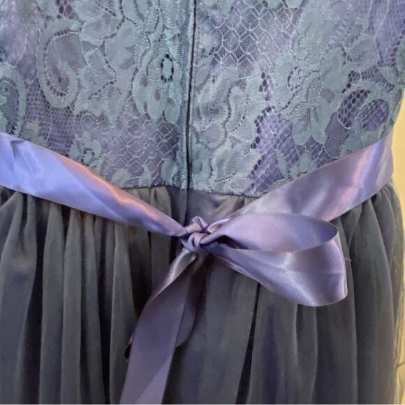 New without tags Girls Navy Blue Lace and Tulle Flower Girl Dress Size 9 - Picture 8 of 10